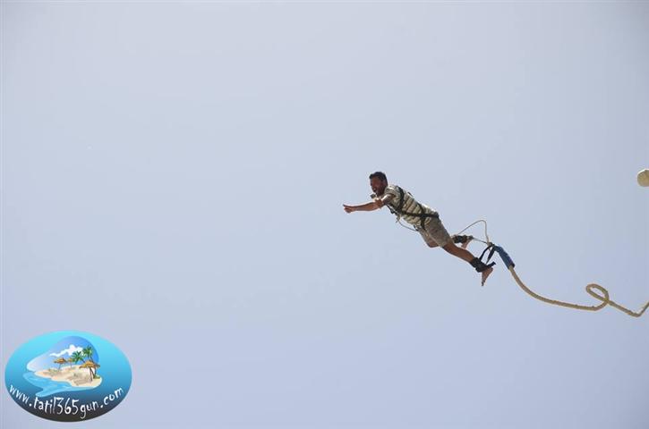 BUNGY JUMPİNG
