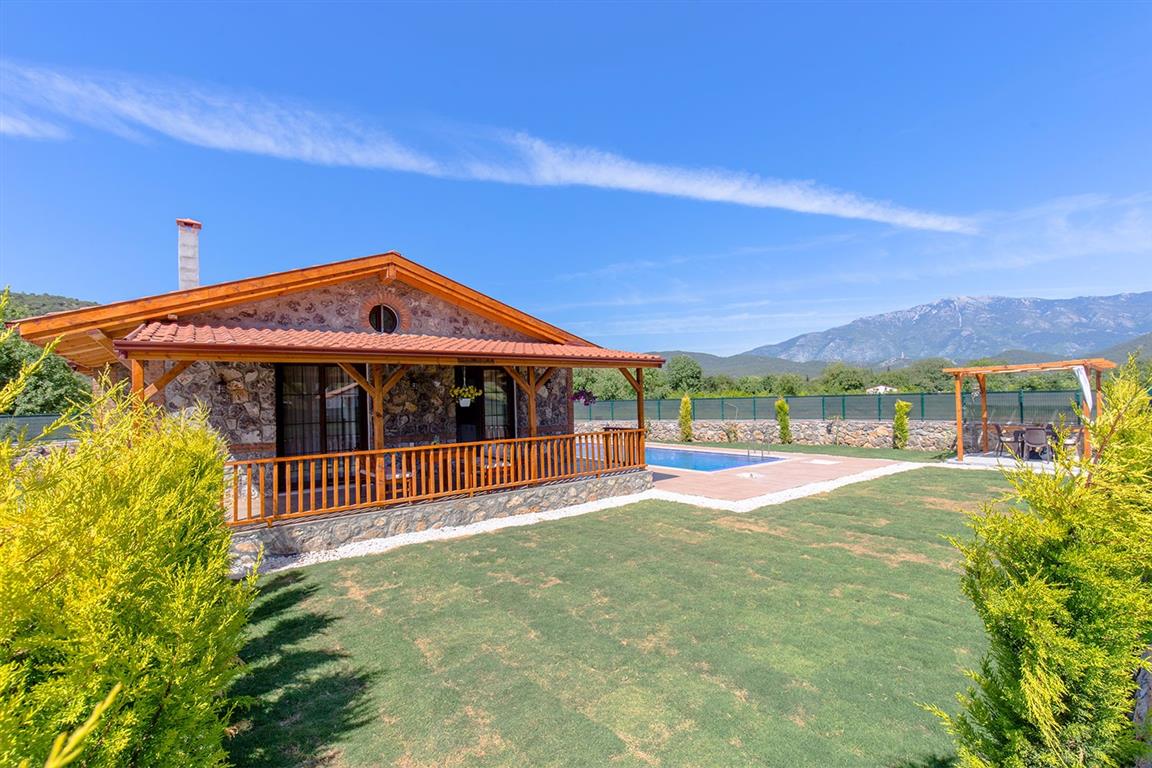 Fethiye Kiralık Muhafazakar Aile Villaları-Villa Meğri