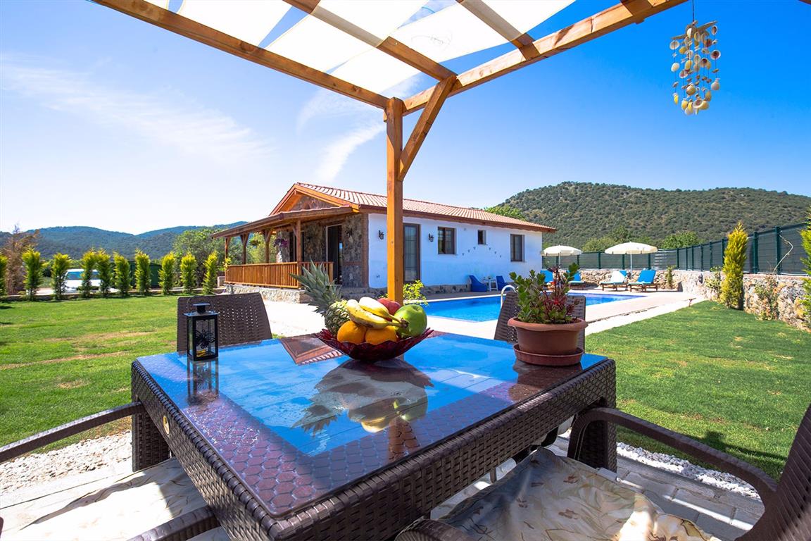 Fethiye Kiralık Muhafazakar Aile Villaları-Villa Meğri