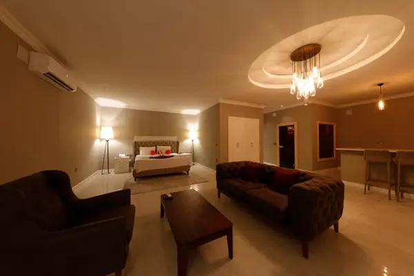 Tropical Suites Hotel