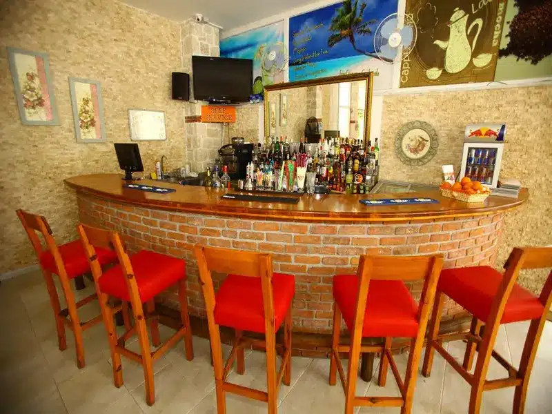 Bar